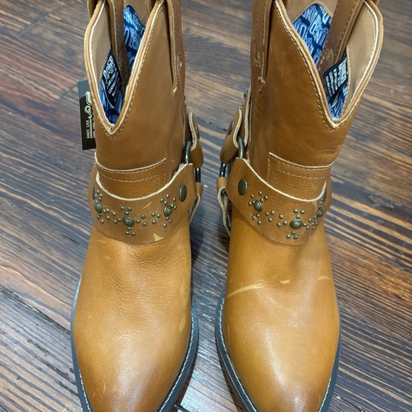 Dingo Women’s Silverada Western Camel Bootie Round Toe Sz 8m NWT - Picture 2 of 16